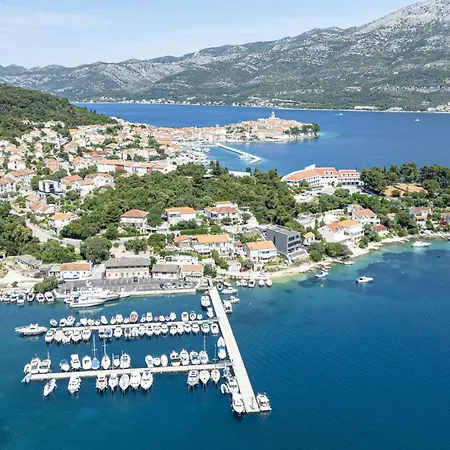 Apartment With Parking Space - 25323 Korcula Town