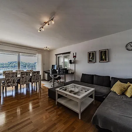 With Parking Space - 25323 Daire *